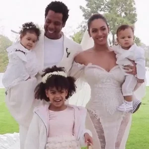 Beyonce Jayz et leurs enfants: Blu Ivy Carter et les jumeaux Sir et Rumi