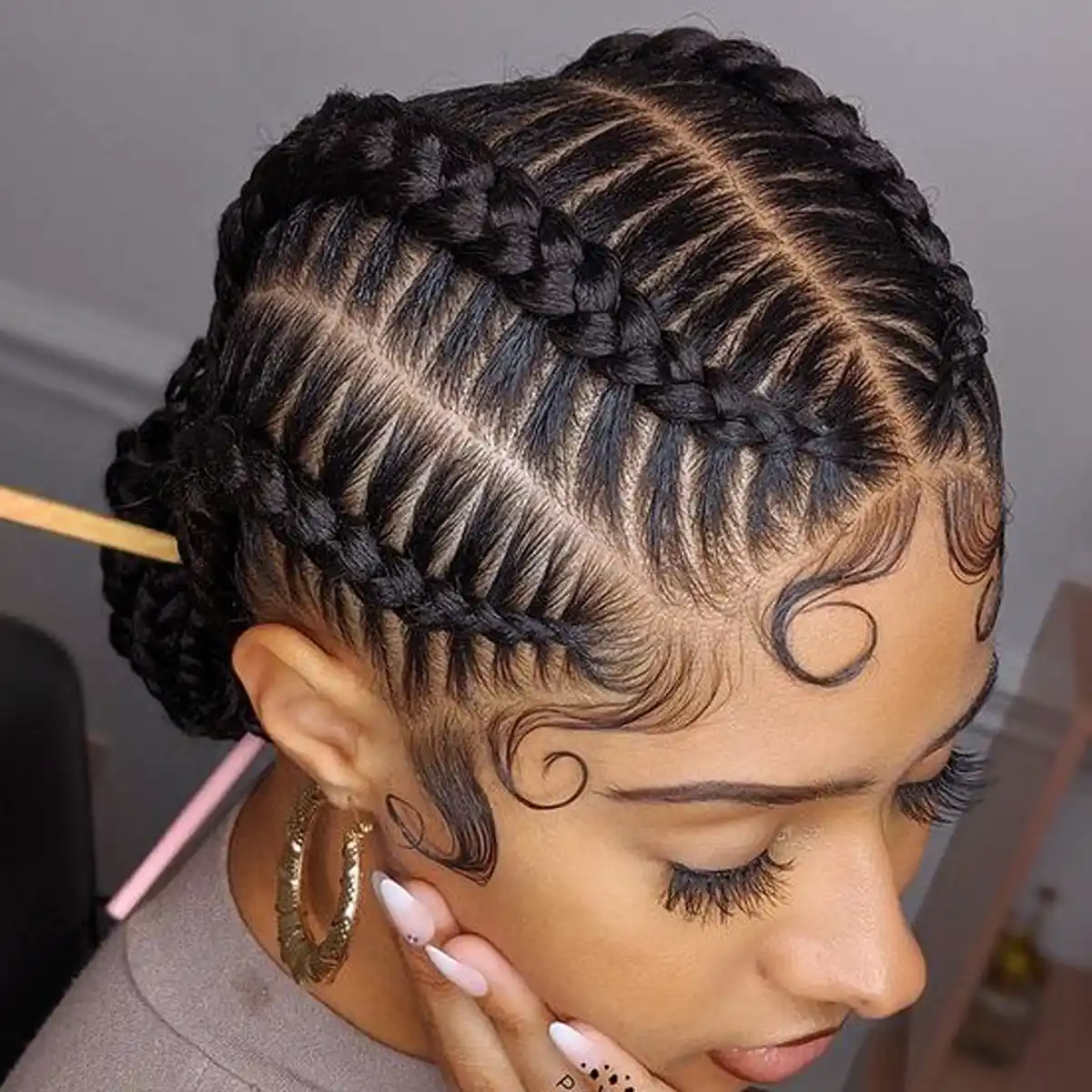 Tresses L africaine N 2 Tresses Coll es cornrows Blaque