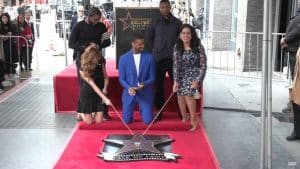 Michael B. Jordan reçoit son étoile sur le Walk of Fame d'Hollywood!